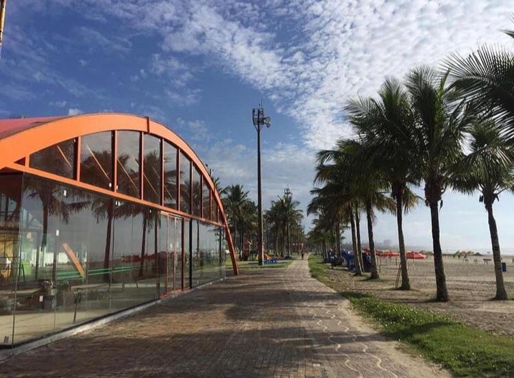 Suites próximo ao rio Jaguareguava em Bertioga Exterior foto