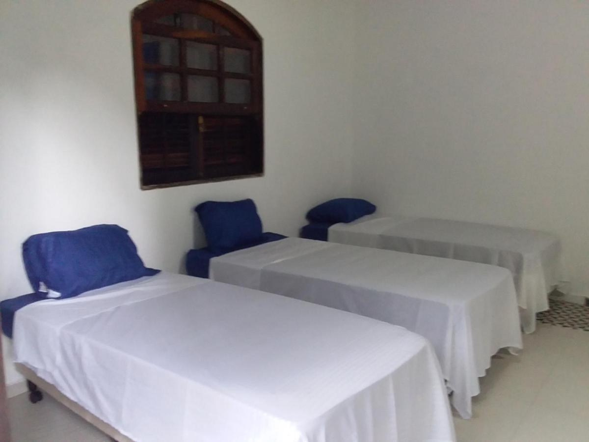 Suites próximo ao rio Jaguareguava em Bertioga Exterior foto