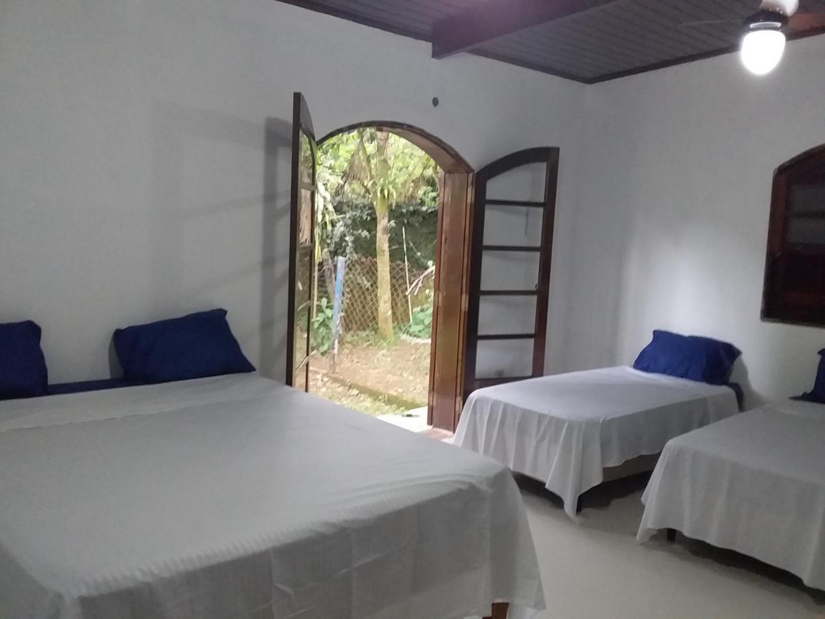 Suites próximo ao rio Jaguareguava em Bertioga Exterior foto